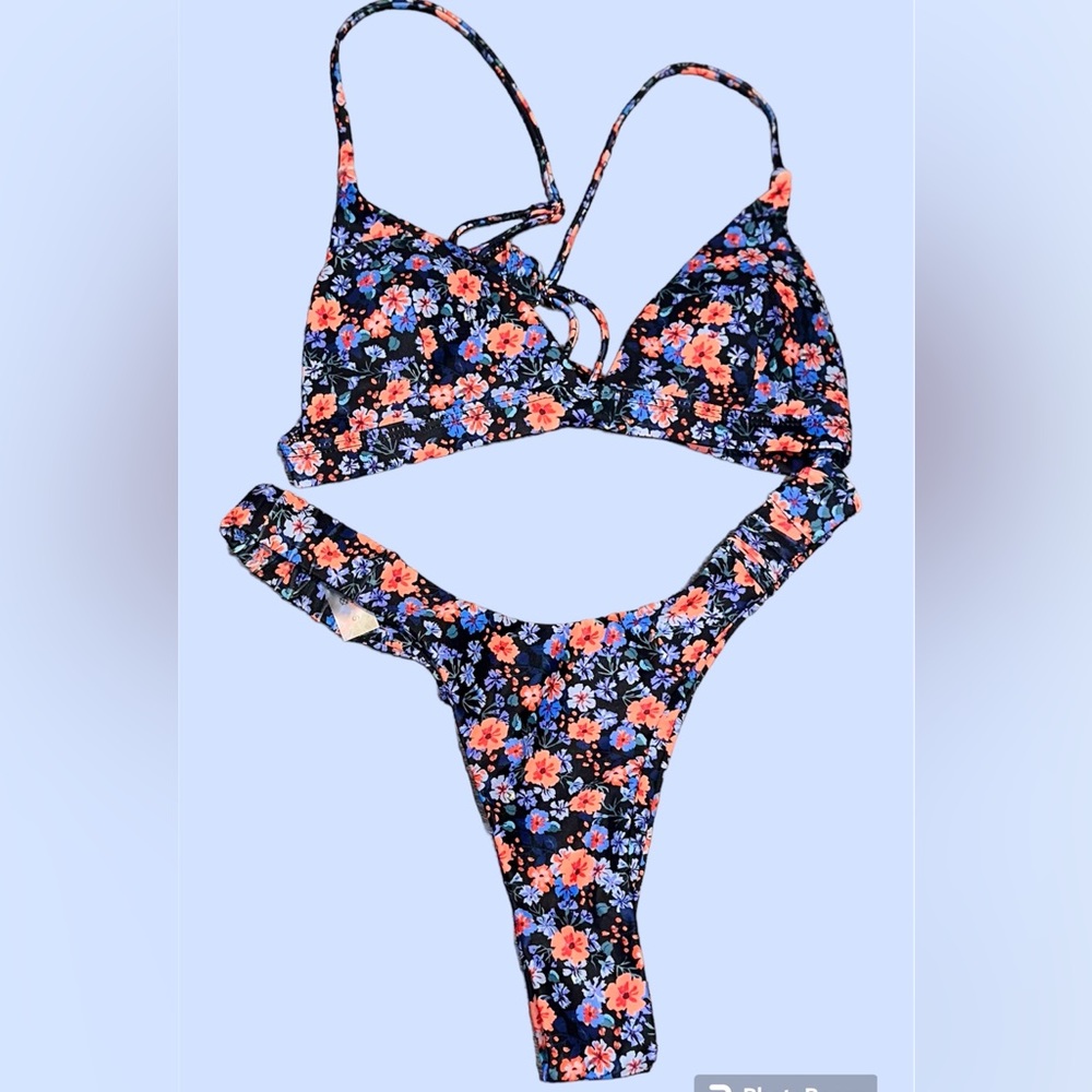 SHEIN Flower Bikini